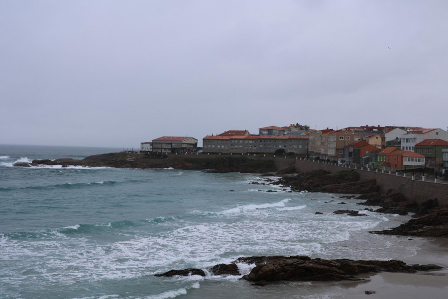 La alerta naranja con lluvias intensas continúa en el litoral de la Costa da Morte