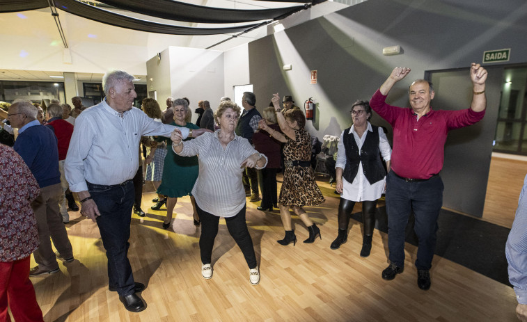 Carballo y Cerceda retoman los bailes de mayores