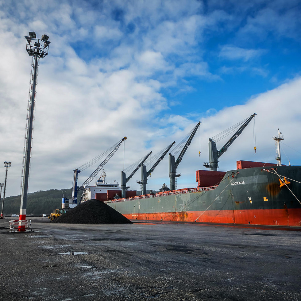 Encuentran muerto en el interior de su barco de recreo a un fisterrán