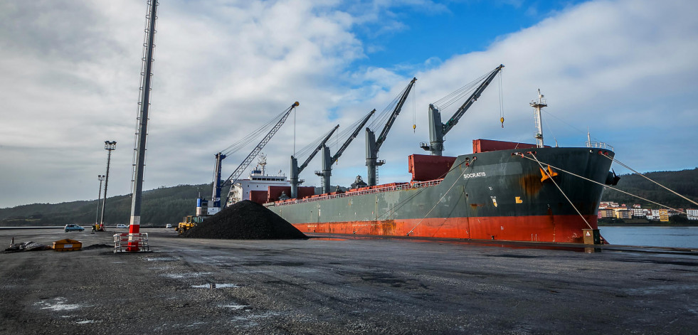 Encuentran muerto en el interior de su barco de recreo a un fisterrán