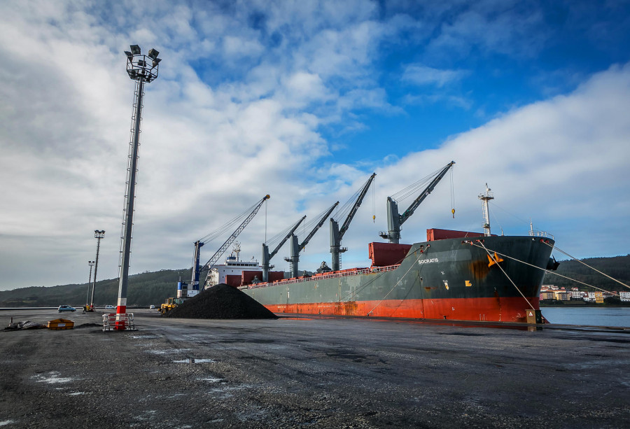 Encuentran muerto en el interior de su barco de recreo a un fisterrán