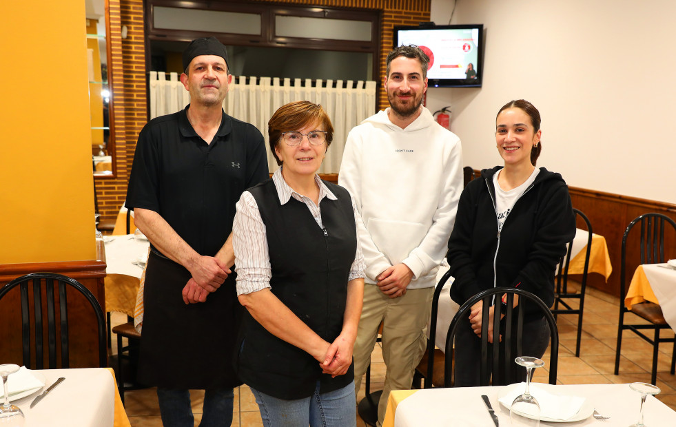 Viernes de cocidos en el restaurante Faina de Cee