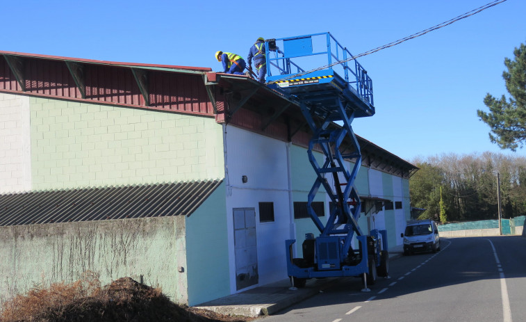 Once empresas optan a instalar el sistema de producción de energía fotovoltaica de A Laracha