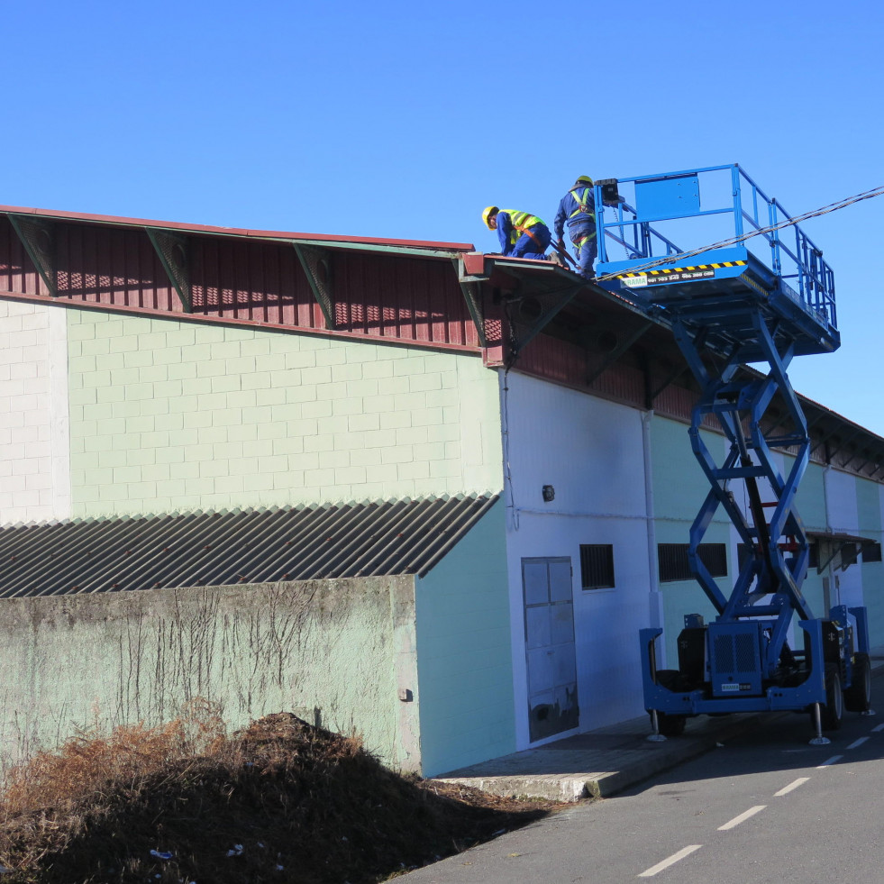 Once empresas optan a instalar el sistema de producción de energía fotovoltaica de A Laracha