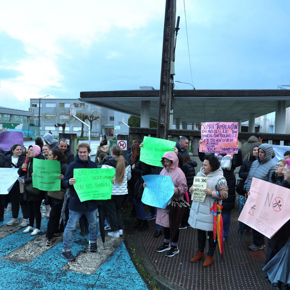 El BNG lleva al Parlamento la necesidad de profesorado en el CEIP Bergantiños