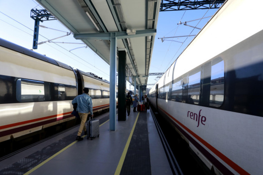 Una avería para durante dos horas y media el tráfico de trenes en la estación de Ourense