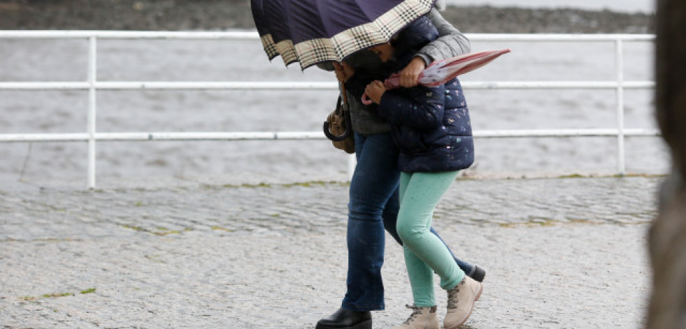 El temporal deja dos personas heridas y unas 170 incidencias en Galicia