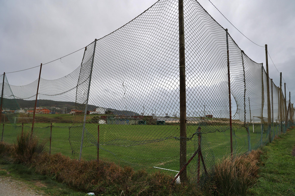 Campo de futbol razo