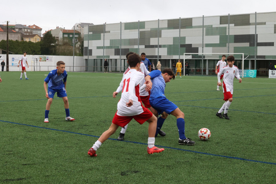 A Laracha disfruta del futuro del fútbol nacional