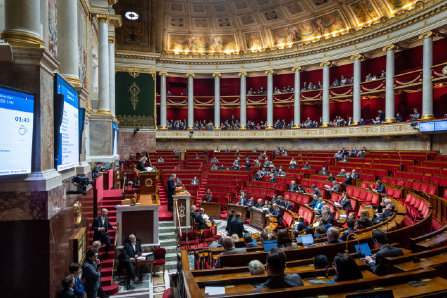 La Asamblea Nacional francesa rechaza una nueva moción de censura contra el Gobierno