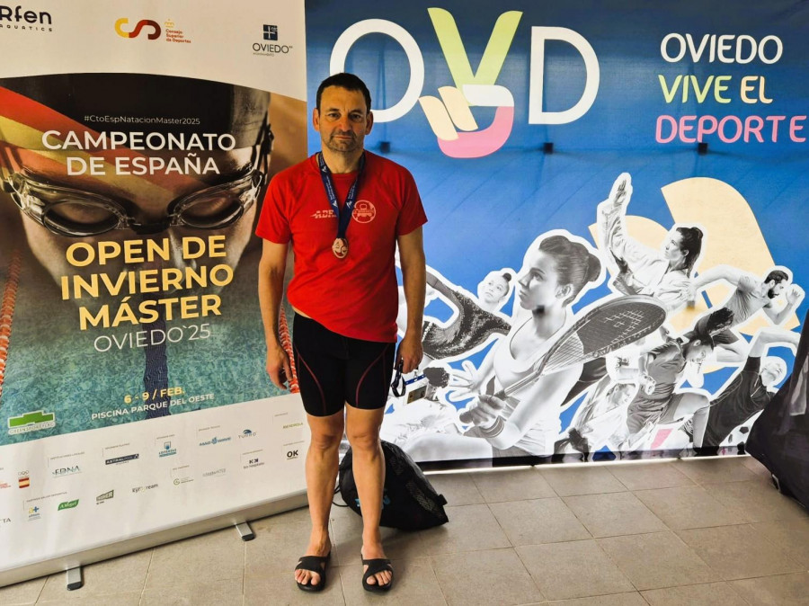 Una medalla y 6 récords para Julio Martínez en el Nacional Máster de Natación de Invierno