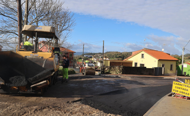 Las obras de la carballesa carretera de Sísamo entran en su recta final