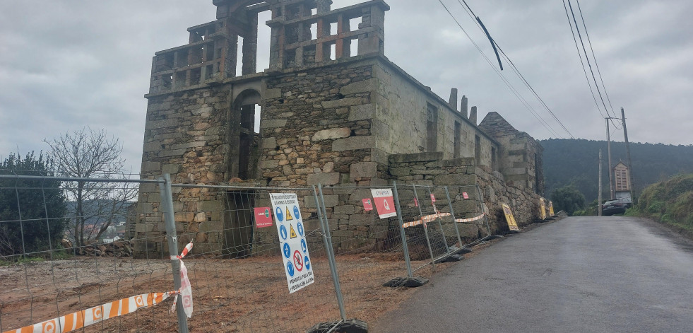 Continúan los trabajos para hacer de la capilla de Sinde un centro de interpretación ambiental