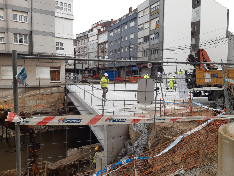 Hormigonado puente calle fomento carballo