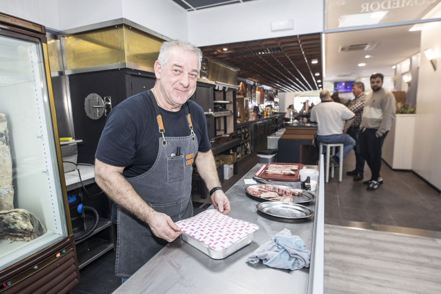 Abre el Asador D´Enrique en A Revolta, en Carballo